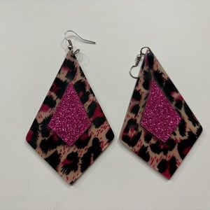 2 Pairs of Earrings
